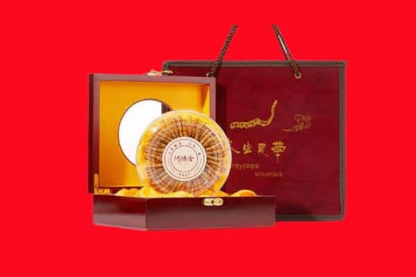 收购资讯:泰州姜堰区回收冬虫夏草是按克吗